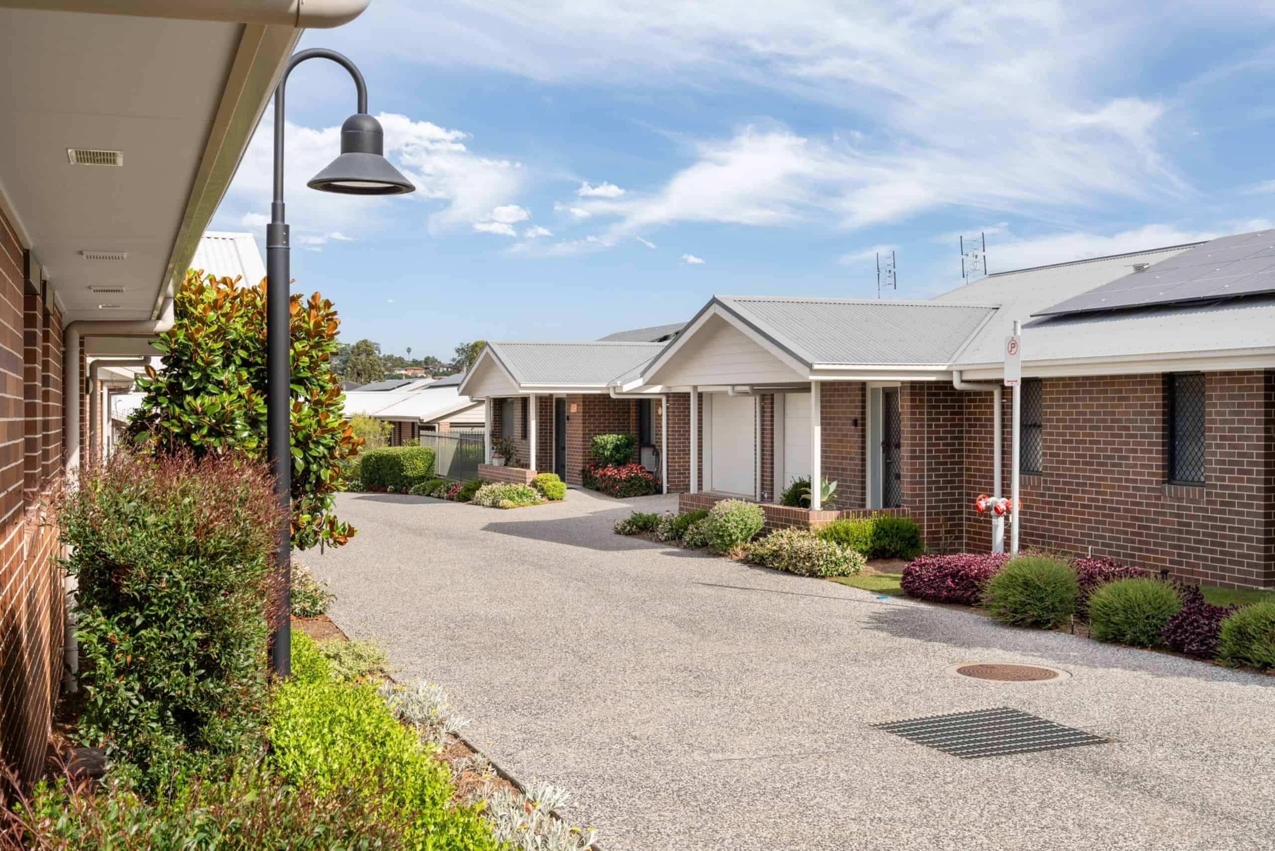 Oak Tree Retirement Village_Rutherford_Village Street_Exterior_Website 2560x1709