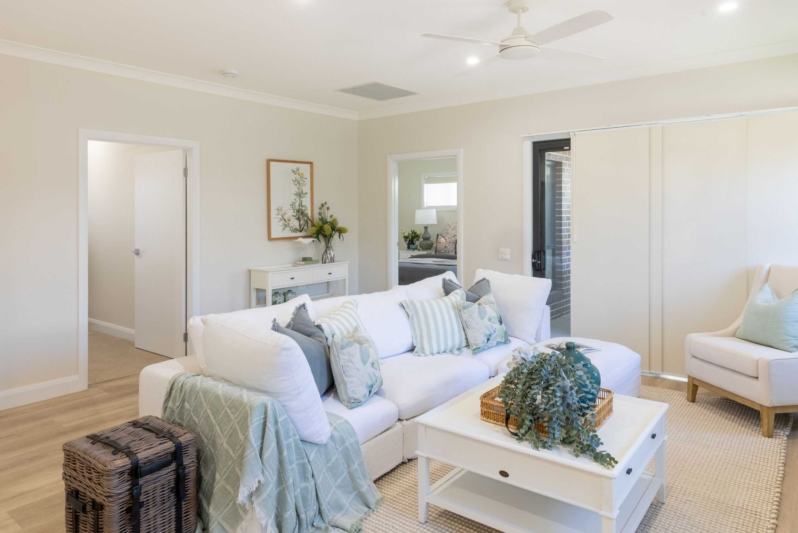 Oak Tree Retirement Village_Taylor Street__Villa 11_Living_Website 2560x1709