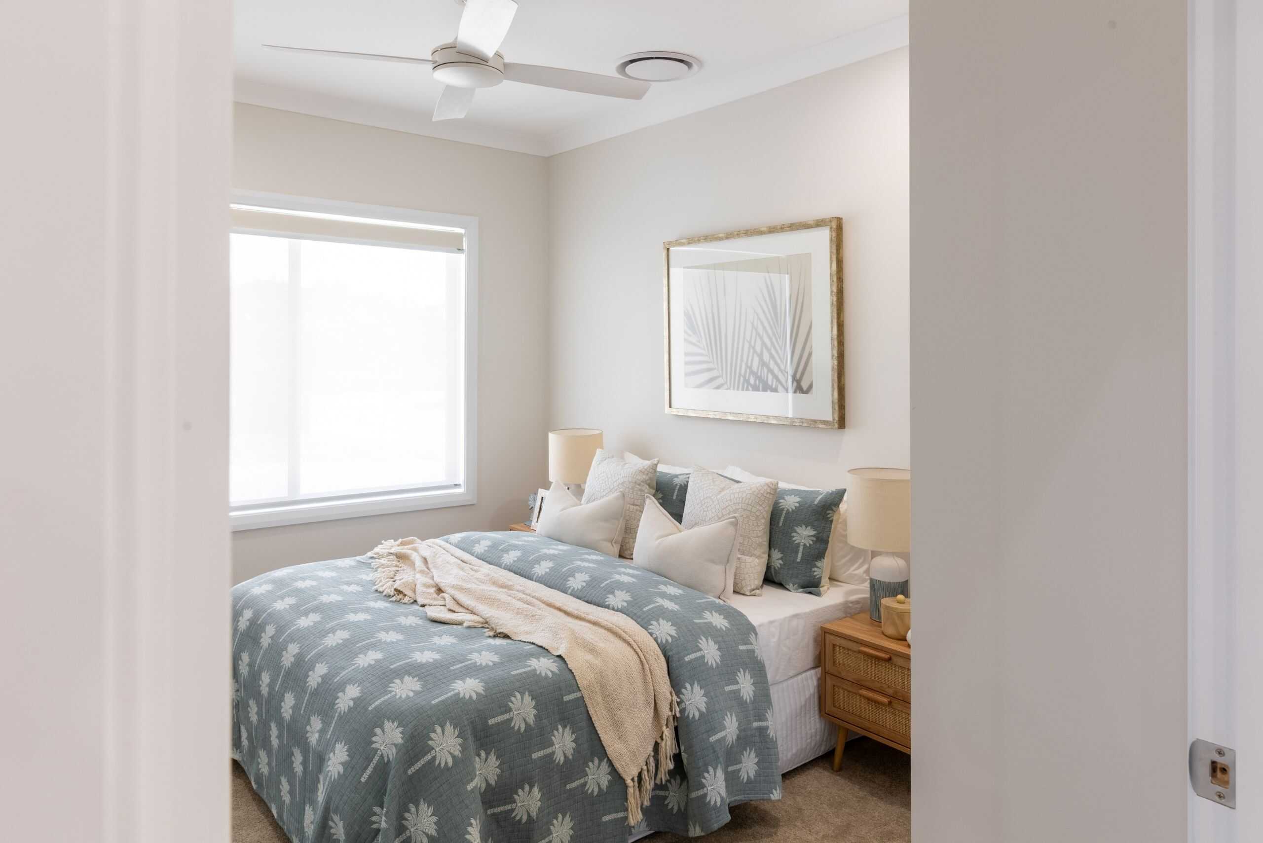 Oak Tree Retirement Village_Taylor Street__Villa 16_Bedroom_Website 2560x1709 (3)