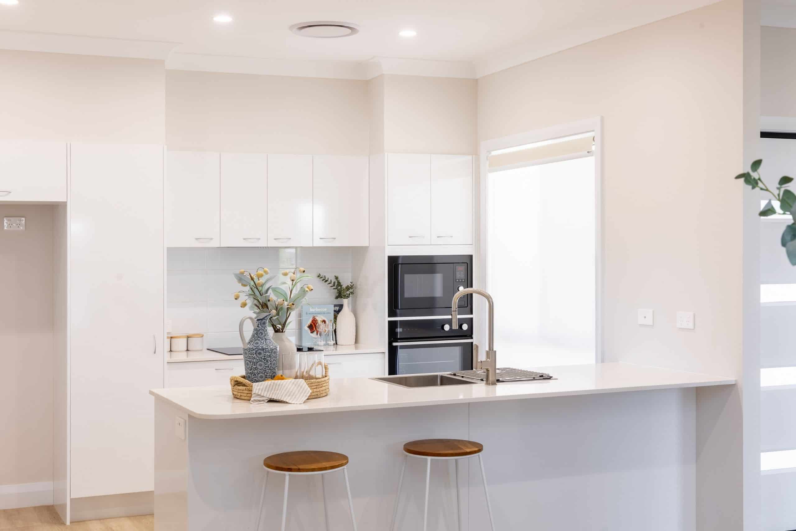 Oak Tree Retirement Village_Taylor Street__Villa 16_Kitchen_Website 2560x1709 (3)