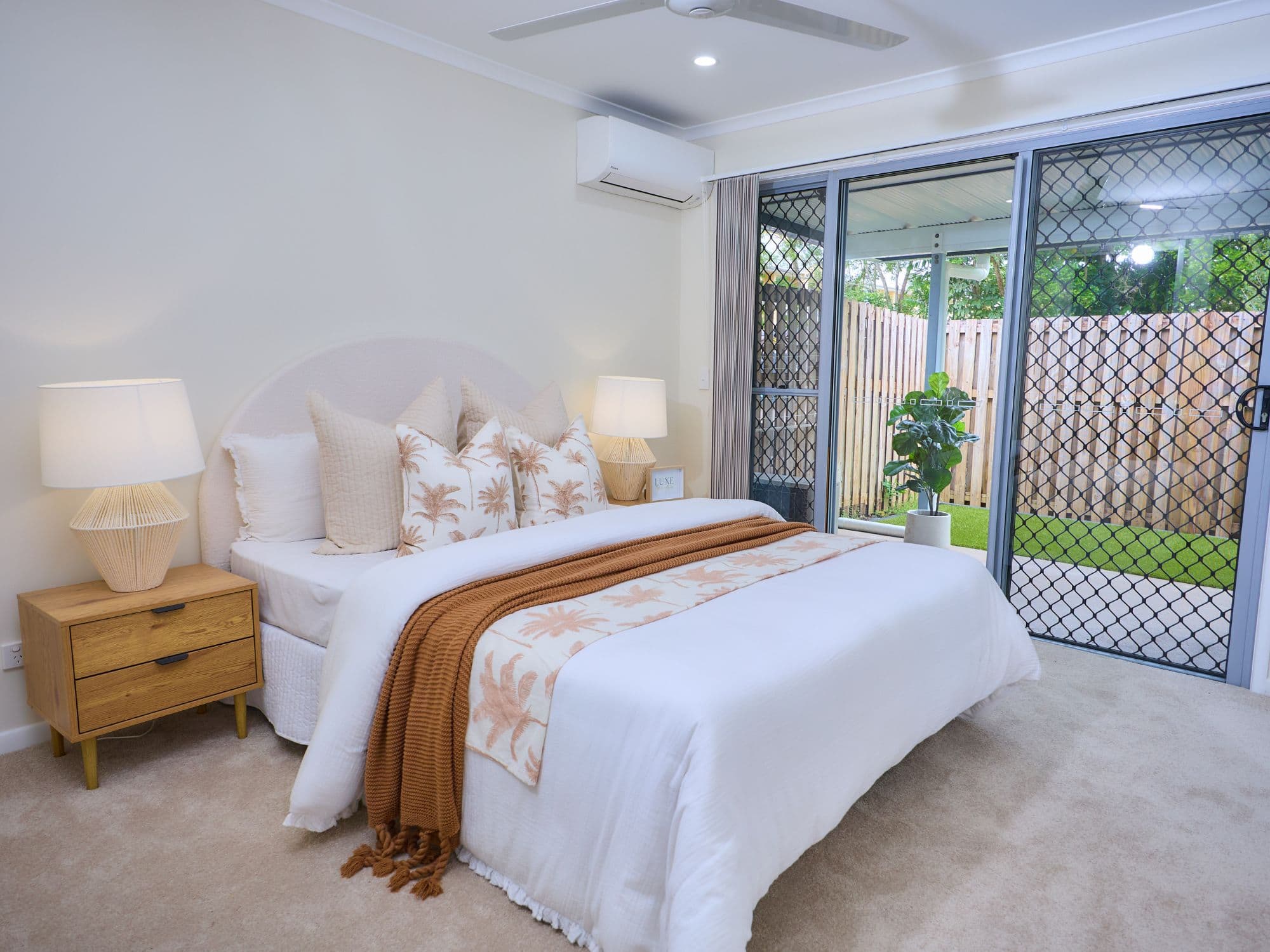 Oak Tree Retirement Villages_Cairns_Villa 16_Bed 1
