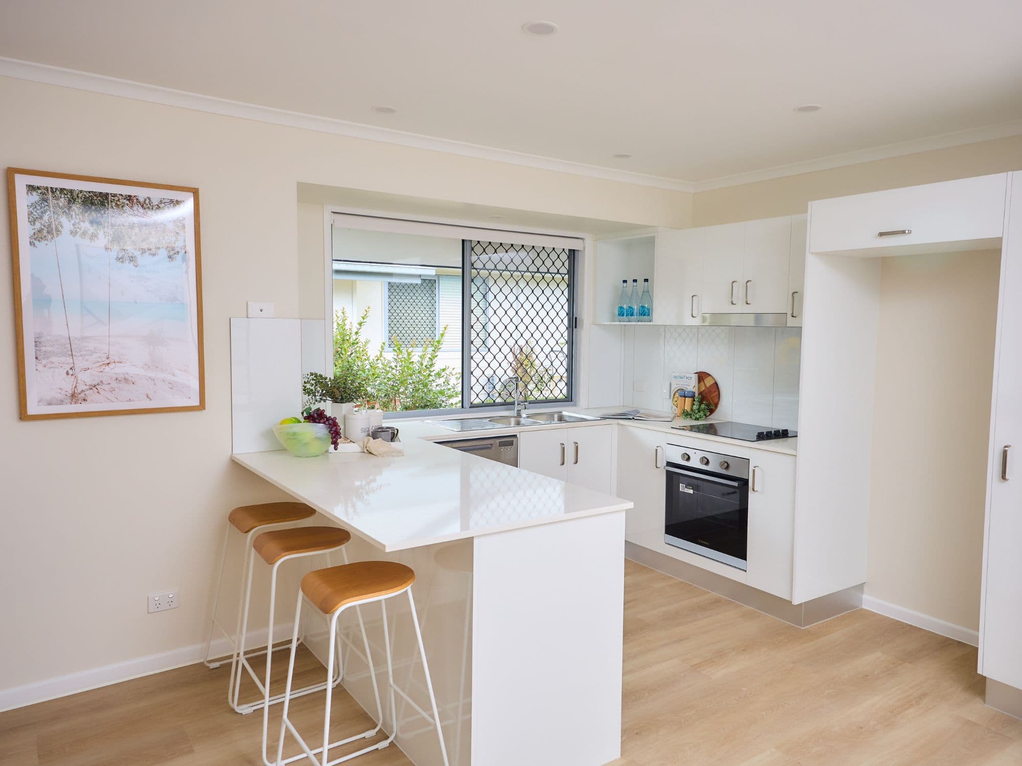 Oak Tree Retirement Villages_Cairns_Villa 16_Bowerbird_Kitchen & dining