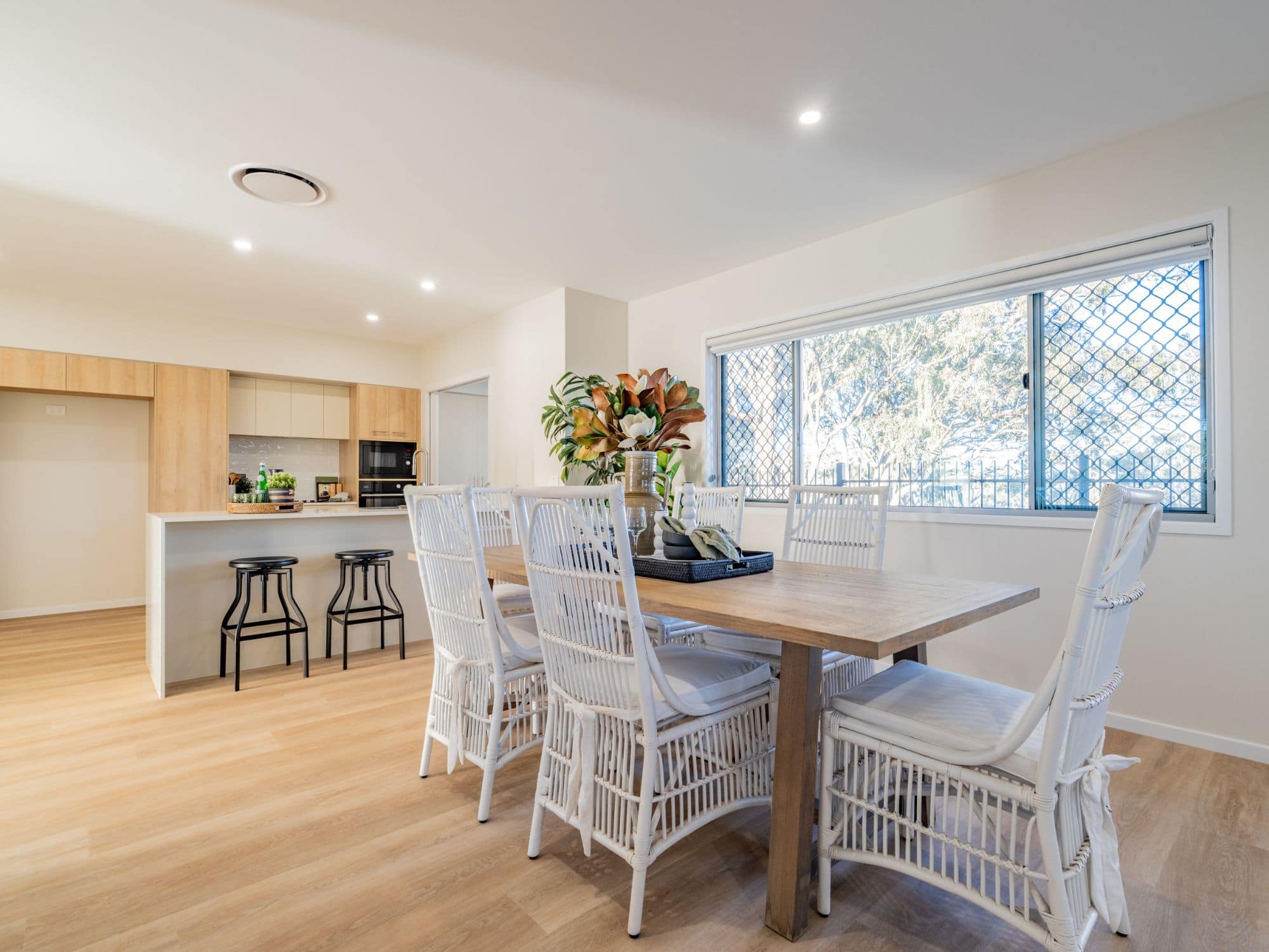 Oak Tree Retirement Villages_Darling Heights_Winifield_Villa 14_Dining (2)