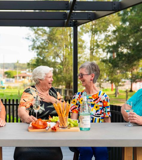Seniors enjoying time outside at Oak Tree Retirement Villages Newcastle