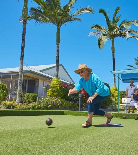Oak Tree Retirement Village_Cairns_Bowling Green_2560x1709